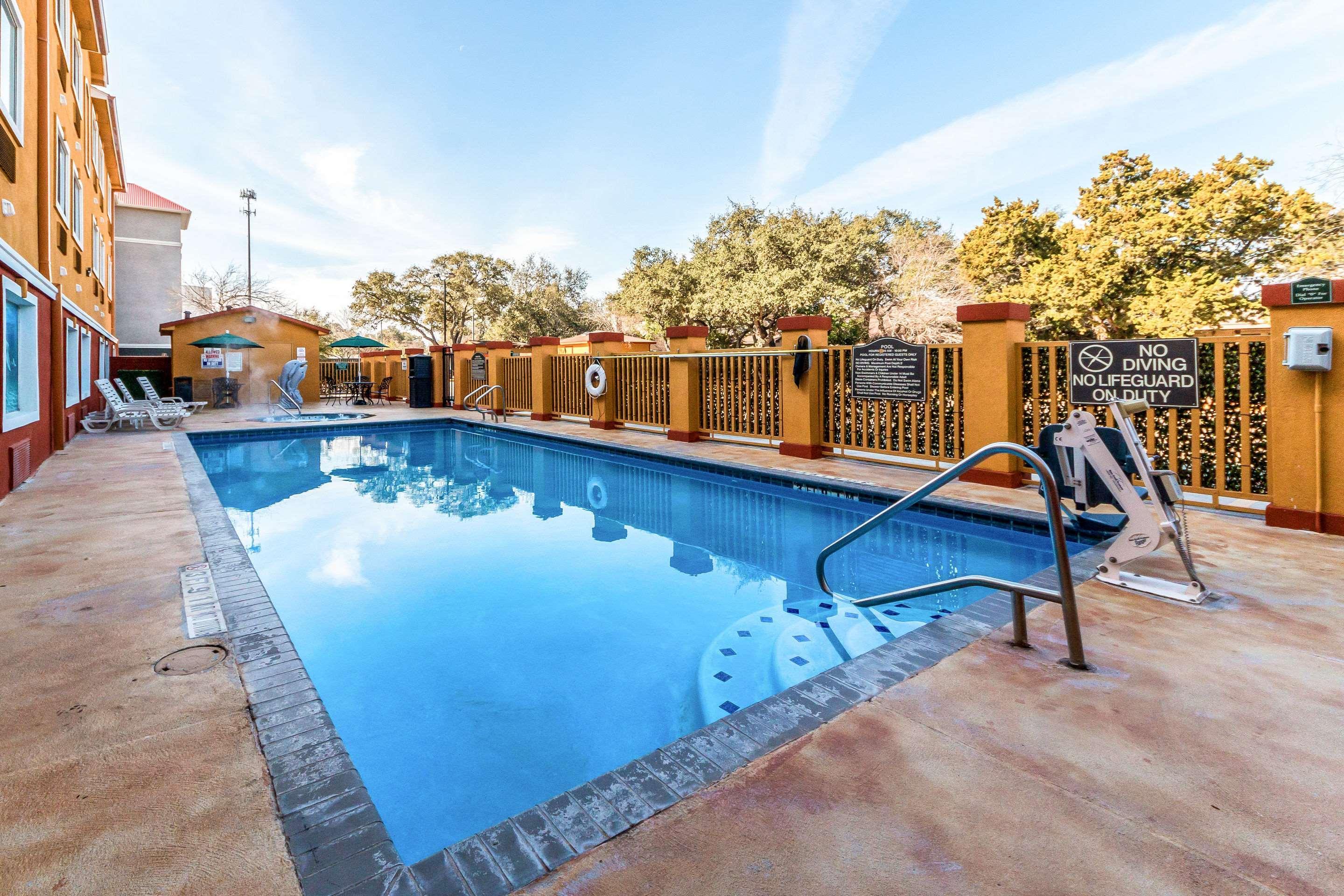 Hotel Quality & Seaworld North 3*